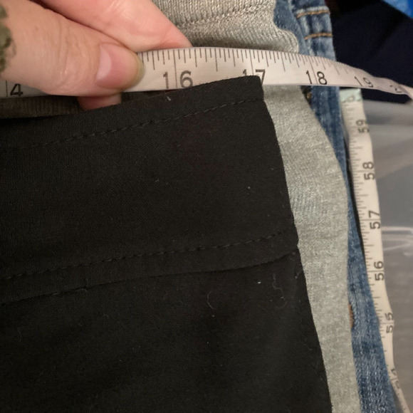 Ann Taylor Shorts Womens Sz 10 Black Signature Fit Bermuda Stretch Button/Zip - Picture 5 of 7